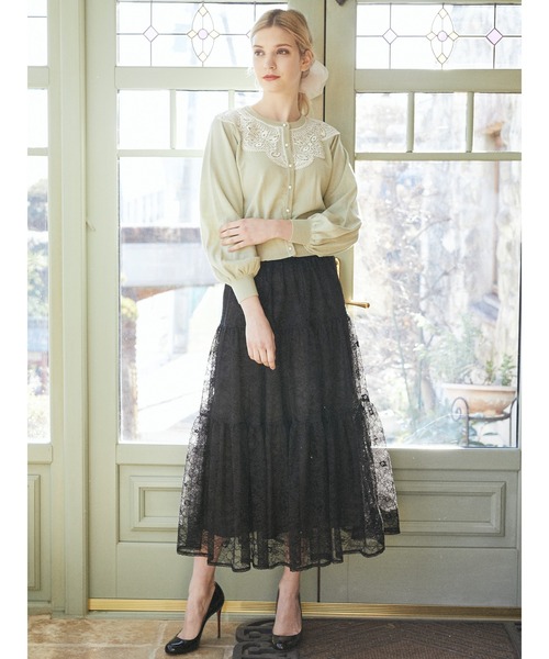 Maison de FLEUR（メゾンドフルール）の「レースティアードスカート（スカート・レディース・ライトグレー/ブラック・FREE）」の2枚目の写真