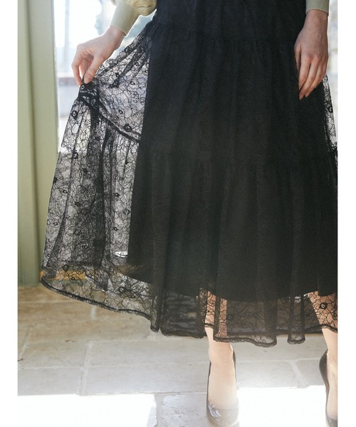 Maison de FLEUR（メゾンドフルール）の「レースティアードスカート（スカート・レディース・ライトグレー/ブラック・FREE）」の13枚目の写真