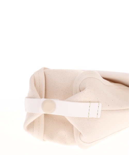 beautiful people（ビューティフルピープル）の「beautiful people "LINING LOGO POCKET DOCUMENT”ショルダーバッグ（ショルダーバッグ・レディース・オフホワイト・FREE）」の9枚目の写真