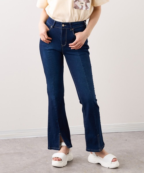 RASVOA（ラスボア）の「ストレッチセンタースリットデニムフレアパンツ（デニムパンツ・レディース・ブラック/ブルー・S/M）」の2枚目の写真