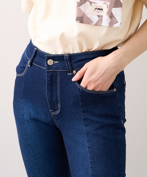 RASVOA（ラスボア）の「ストレッチセンタースリットデニムフレアパンツ（デニムパンツ・レディース・ブラック/ブルー・S/M）」の17枚目の写真