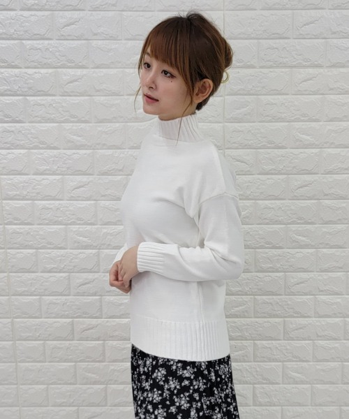 Lace Ladies(レースレディース)の「ハイネック 長袖 ふわふわ 無地ニット(ニット/セーター・レディース・ブラック/ピンク/グレー/ホワイト/テラコッタ/ベージュ・FREE)」の13枚目の写真
