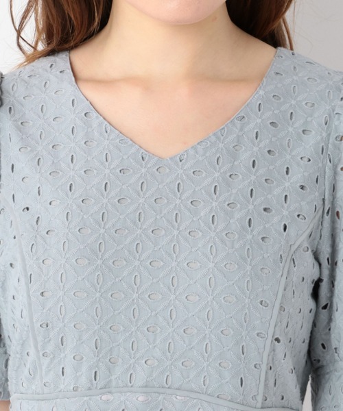 MISCH MASCH（ミッシュマッシュ）の「綿レースワンピース（ワンピース・レディース・モカ/グリーン系その他/ホワイト・MEDIUM）」の5枚目の写真