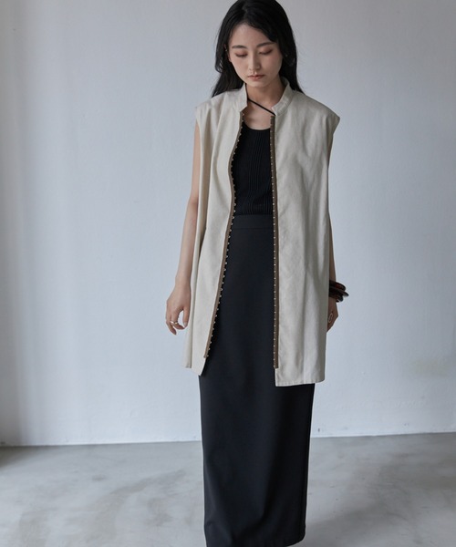 Solace(ソレイス)の「フロントホックベスト(ベスト・レディース・カーキブラウン/ナチュラル・FREE)」の2枚目の写真