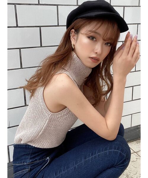 RESEXXY（リゼクシー）の「タートルノースリニットトップス（ニット/セーター・レディース・ブラック/ベージュ/オレンジ/アイボリー・FREE）」の4枚目の写真