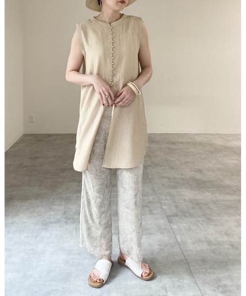 She's Closet（シーズクローゼット）の「ノースリーブ肩タックノーカラーミドル丈ジレベスト（チュニック・レディース・オリーブ/ブラック/ベージュ/アイボリー・FREE）」の20枚目の写真