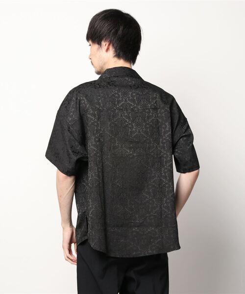 ADMIX/ATELIER SAB MEN（アドミックスアトリエサブメン）の「ジャガード ダマスク柄 オーバーサイズ オープンカラー 半袖 シャツ（シャツ/ブラウス・メンズ・ブラック/ホワイト・50/48）」の3枚目の写真