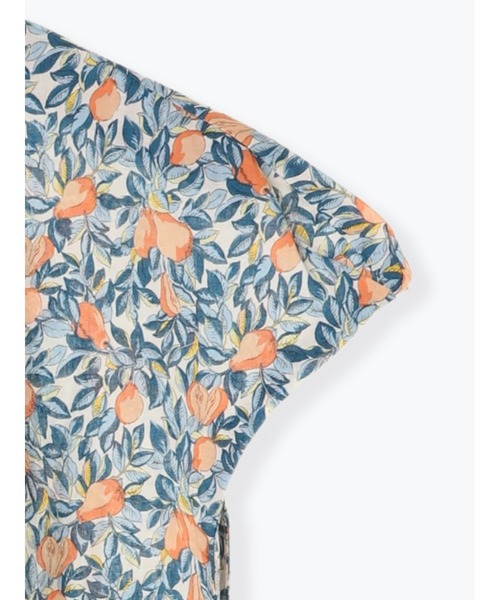 Te chichi（テチチ）の「ボタニカルフルーツ柄タックブラウス（シャツ/ブラウス・レディース・ベージュ/ネイビー・ﾌﾘ-）」の10枚目の写真