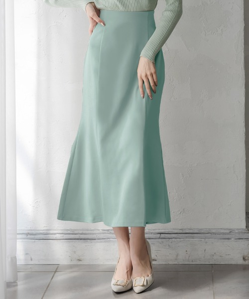 Julia Boutique（ジュリアブティック）の「ロング丈チューリップスカート/21536（スカート・レディース・ホワイト/グリーン系/オレンジ/ブラック/ピンク/ブルー/ベージュ/ベージュ系・LONG）」の6枚目の写真