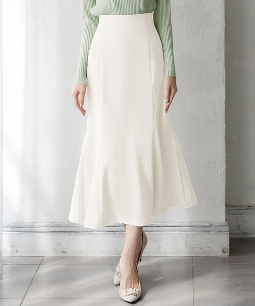 Julia Boutique（ジュリアブティック）の「ロング丈チューリップスカート/21536（スカート・レディース・ホワイト/グリーン系/オレンジ/ブラック/ピンク/ブルー/ベージュ/ベージュ系・LONG）」の3枚目の写真