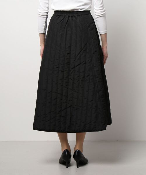 ottilie（オティーリエ）の「中綿キルトフレアースカート（スカート・レディース・ブラック/カーキ・FREE）」の3枚目の写真