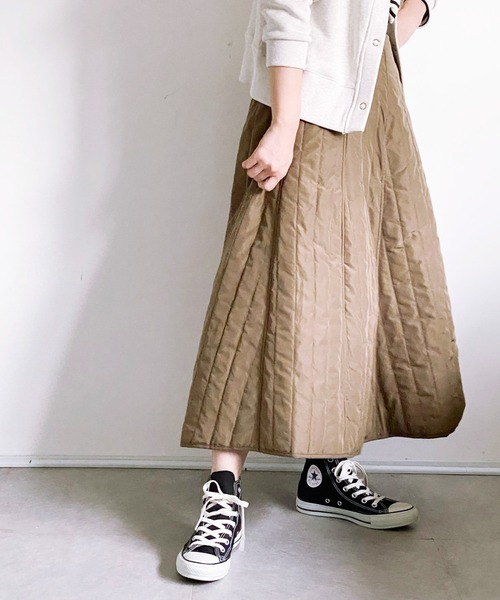 ottilie（オティーリエ）の「中綿キルトフレアースカート（スカート・レディース・ブラック/カーキ・FREE）」の13枚目の写真