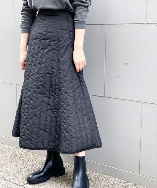 ottilie（オティーリエ）の「中綿キルトフレアースカート（スカート・レディース・ブラック/カーキ・FREE）」の6枚目の写真