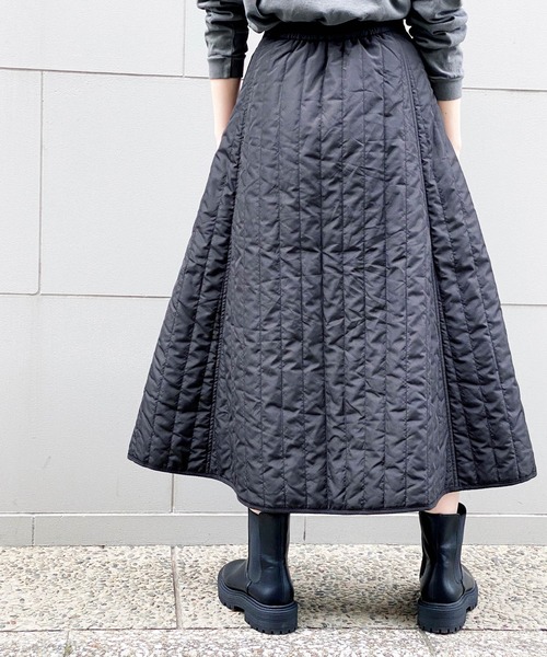 ottilie（オティーリエ）の「中綿キルトフレアースカート（スカート・レディース・ブラック/カーキ・FREE）」の9枚目の写真