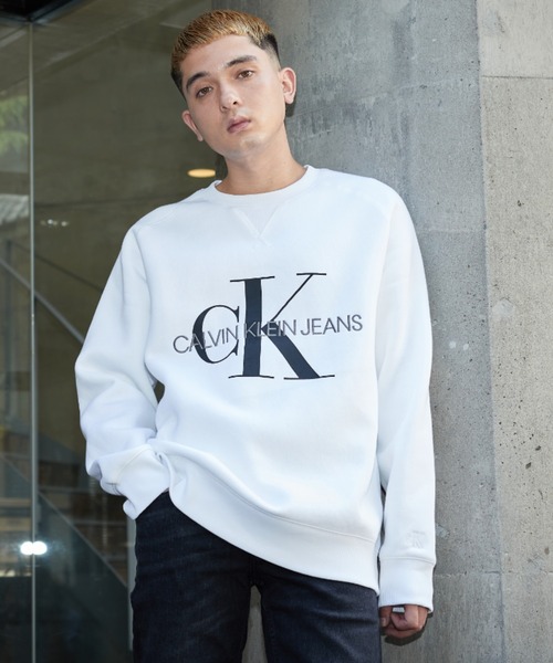 Calvin Klein（カルバン・クライン）の「A REG モノグラム フリース スウェットシャツ（スウェット・メンズ・ホワイト/ブラック/ダークグレー・L/M/S/XL）」の9枚目の写真