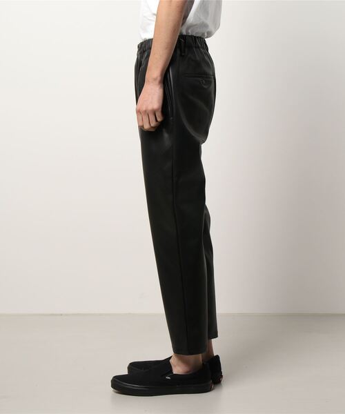 Curly（カーリー）の「＃【CURLY&Co./カーリー】REGENCY EZ TROUSERS "Synthetic leather"/シンセティックレザーイージートラウザーパンツ（その他パンツ・メンズ・ブラック・1/2）」の11枚目の写真