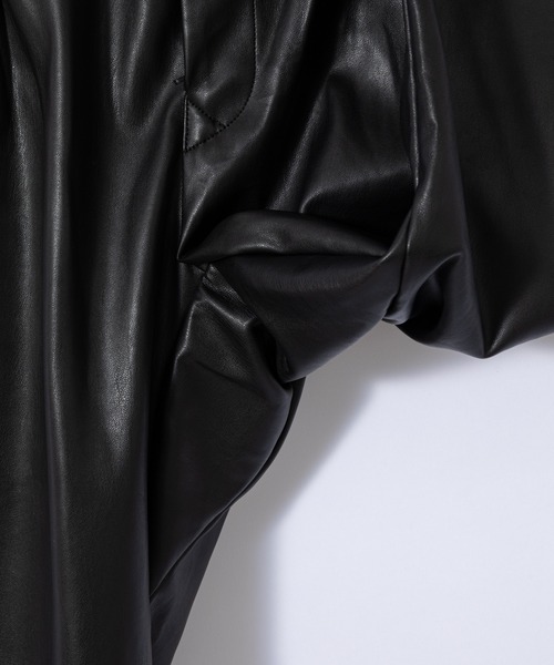 Curly（カーリー）の「＃【CURLY&Co./カーリー】REGENCY EZ TROUSERS "Synthetic leather"/シンセティックレザーイージートラウザーパンツ（その他パンツ・メンズ・ブラック・1/2）」の9枚目の写真