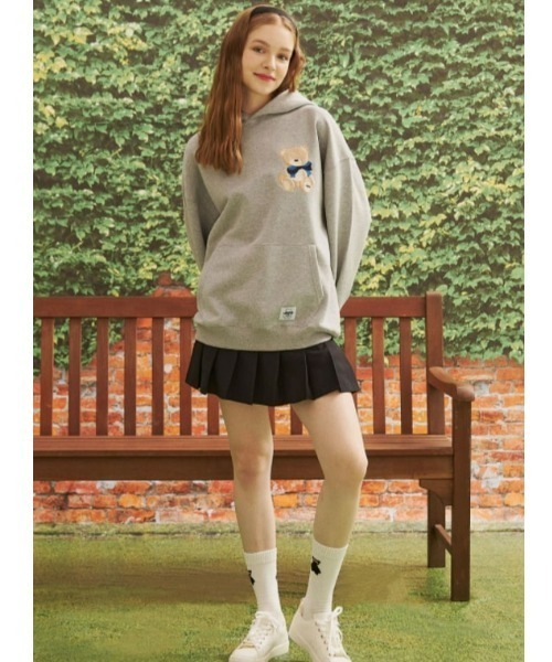 AQO STUDIO SPACE(アコスタジオスペース)の「AQO STUDIO SPACE (アコスタジオスペース)/ ベアワンポイント フーディ AQO OG BEAR HOODIE(パーカー・レディース・ブラック/アイボリー/グレー・1/2)」の16枚目の写真
