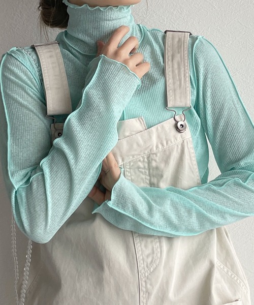 w closet(ダブルクローゼット)の「アウトロックタートルネックプルオーバー(Tシャツ/カットソー・レディース・アイボリー/サックスブルー/グリーン/ミント/ブルー系その他/ブラック・FREE)」の4枚目の写真