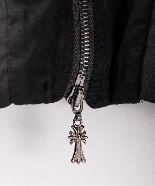 BLACK JACKALL CROWN(ブラックジャッカルクラウン)の「BLACK JACKALL CROWN レーヨン天竺 ロゴ刺繍アップリケ ZIPパーカー(パーカー・レディース・ブラック・M)」の17枚目の写真