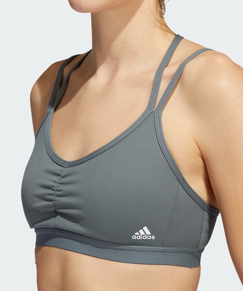 adidas（アディダス）の「ヨガ エッセンシャルズ ライトサポートブラ