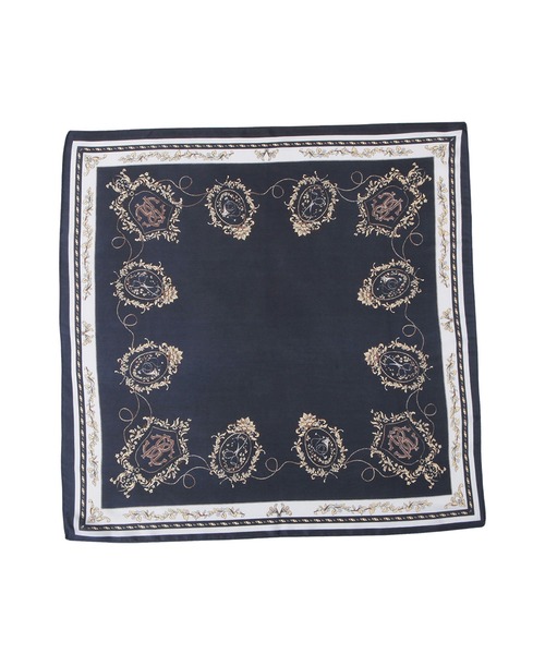 Julia Boutique(ジュリアブティック)の「70×70cmサイズ・ヴィンテージ風サテン生地スカーフ/100014(バンダナ/スカーフ・レディース・I/B/L/H/E/A/P/G/M/O/D/S/N/K/F/C/R/Q/J/T・ONE)」の6枚目の写真