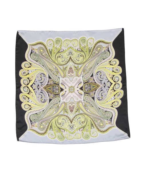 Julia Boutique(ジュリアブティック)の「70×70cmサイズ・ヴィンテージ風サテン生地スカーフ/100014(バンダナ/スカーフ・レディース・I/B/L/H/E/A/P/G/M/O/D/S/N/K/F/C/R/Q/J/T・ONE)」の13枚目の写真
