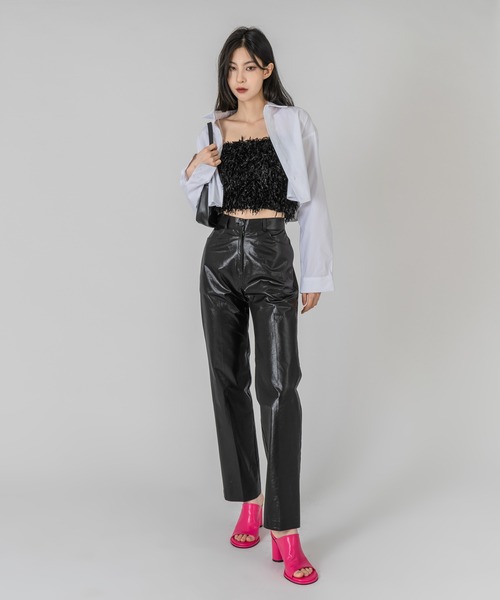 FOLLOWIN（フォロウィン）の「肩紐ビーズチェーンフェイクファーブラトップ（キャミソール・レディース・ホワイト/ブラック/ピンク・FREE）」の19枚目の写真