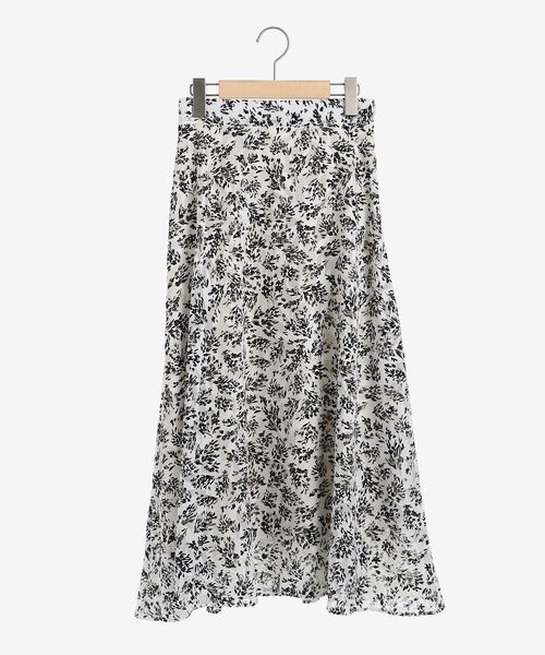 le.coeur blanc(ルクールブラン)の「カットジャガードリーフプリントスカート(スカート・レディース・ブルー系その他4/ホワイト系その他・38/36)」の3枚目の写真