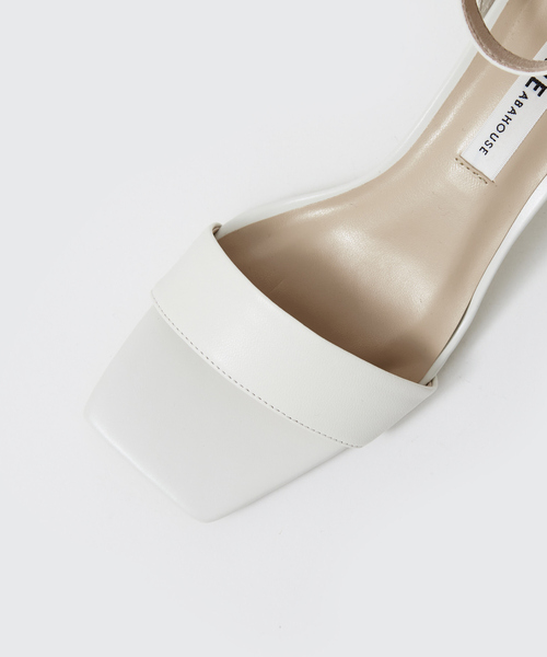 PICHE ABAHOUSE（ピシェ アバハウス）の「アンクルストラップ スクエアトゥサンダル（サンダル・レディース・ブラック/オフホワイト/グレイッシュベージュ/グリーン・38/36/37/39/35）」の17枚目の写真