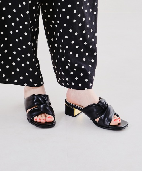 ORiental TRaffic（オリエンタルトラフィック）の「メタリックヒールパデッドサンダル/21229（サンダル・レディース・ブラック/ベージュ/ブルー・LL/3L/SS/S/M/L）」の7枚目の写真