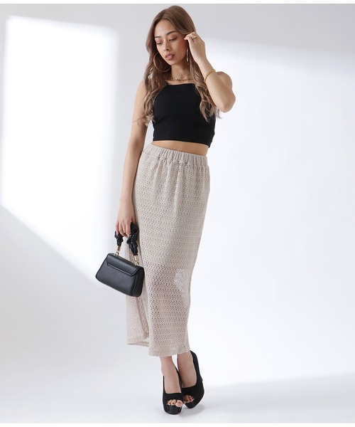 LATINA（ラティーナ）の「かぎ編み風レースロングスカート（スカート・レディース・グレイッシュベージュ/ブラック・FREE）」の4枚目の写真