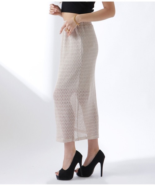 LATINA（ラティーナ）の「かぎ編み風レースロングスカート（スカート・レディース・グレイッシュベージュ/ブラック・FREE）」の5枚目の写真