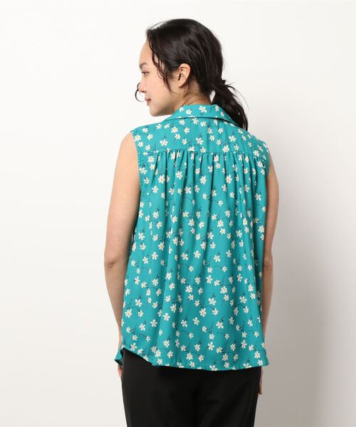 REDYAZEL（レディアゼル）の「フラワープリントノースリシャツ（シャツ/ブラウス・レディース・レッド/ネイビー/グリーン・MEDIUM/SMALL）」の5枚目の写真