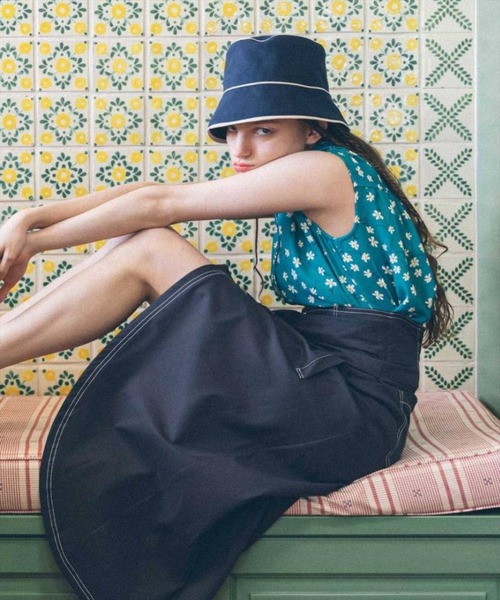 REDYAZEL（レディアゼル）の「フラワープリントノースリシャツ（シャツ/ブラウス・レディース・レッド/ネイビー/グリーン・MEDIUM/SMALL）」の8枚目の写真