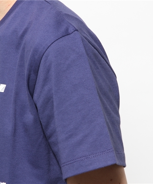 Maison Kitsune(メゾンキツネ)の「MAISON KITSUNE/EFFORTLESS Tシャツ(Tシャツ/カットソー・メンズ・ネイビー・X-SMALL/SMALL)」の3枚目の写真