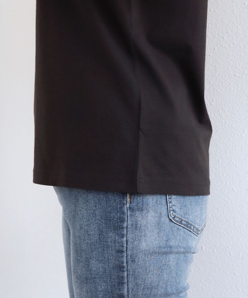 andme（アンドミー）の「【新色追加】コットン天竺ノースリーブトップス（Tシャツ/カットソー・レディース・チャコールグレー/ブラック/グリーン/オフホワイト/テラコッタ/ライム/ラベンダー/ワインレッド/グレイッシュベージュ/グレー/レッド/ネイビー/ライトグリーン/バーガンディー/イエロー系その他・M）」の18枚目の写真