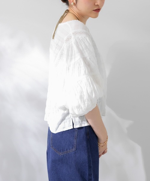 KBF（ケイビーエフ）の「ラウンドハーフスリーブブラウス（シャツ/ブラウス・レディース・ホワイト/ブラック/アイボリー・ONE）」の5枚目の写真