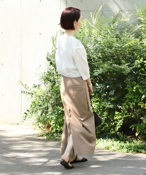 VERMEIL par iena(ヴェルメイユパーイエナ)の「リップルパワーショルダーブラウス(シャツ/ブラウス・レディース・ホワイト/ブラック・38/36)」の20枚目の写真