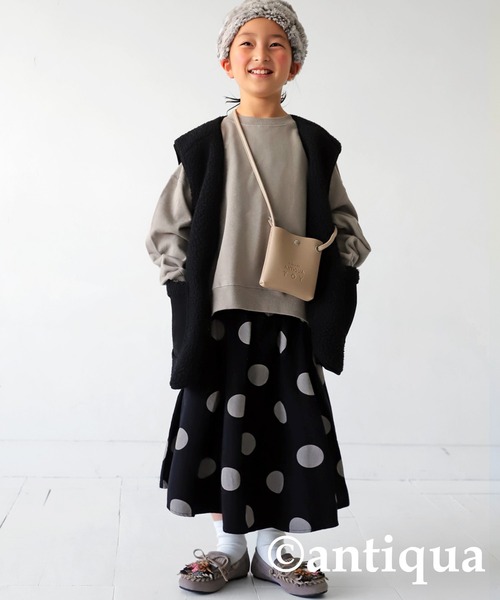 antiqua(アンティカ)の「年中着まわせる。ドット柄フレアスカート(スカート・キッズ・ベージュ/ブラック/ブラック系その他・140/130/160/150)」の16枚目の写真