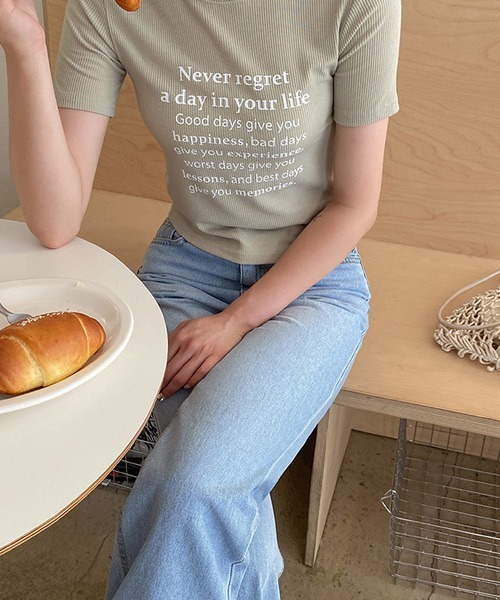 SONA（ソナ）の「SONYUNARA NEVER英文プリント半袖Tシャツ（Tシャツ/カットソー・レディース・グリーン系その他/アイボリー/ブラック・FREE）」の13枚目の写真
