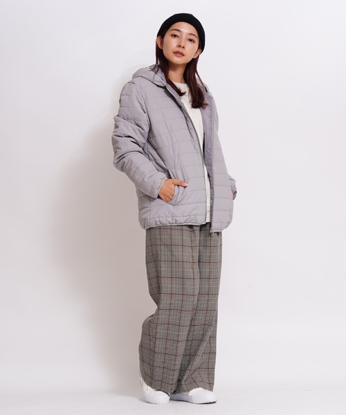 GIORDANO（ジョルダーノ）の「[ GIORDANO ]パデッドフードジャケット (ユニセックス)（ダウンジャケット/コート・レディース・ネイビー/グレー・SMALL/MEDIUM/LARGE/X-LARGE）」の3枚目の写真