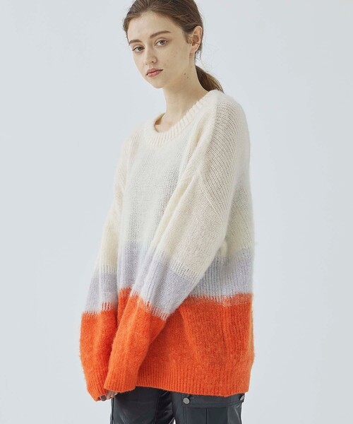 CITY TOKYO(シティトウキョウ)の「モヘアカラーグラデーションニットトップス(ニット/セーター・レディース・ホワイト/ブラック/ブルー・FREE)」の5枚目の写真