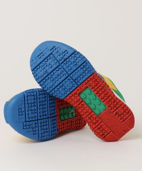 adidas（アディダス）の「adidas スポーツ DNA × LEGO / adidas Sport DNA × LEGO / アディダス（スニーカー・キッズ・ブラック×レッド/イエロー系その他・25.0cm/22.0cm/22.5cm/23.0cm/23.5cm/24.0cm/24.5cm/17.0cm/18cm/19.0cm/20.0cm/21.0cm）」の18枚目の写真