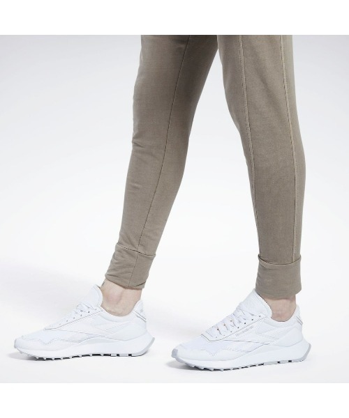 Reebok(リーボック)の「フィッティドパンツ / CL ND FITTED PANT(スウェットパンツ・レディース・グレー/アッシュグレー・J/L/J/M/J/S/J/O/X-LARGE/MEDIUM/SMALL/LARGE)」の11枚目の写真
