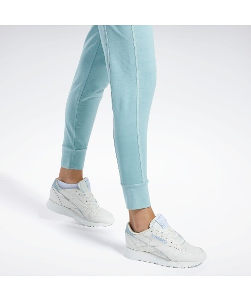 Reebok(リーボック)の「フィッティドパンツ / CL ND FITTED PANT(スウェットパンツ・レディース・グレー/アッシュグレー・J/L/J/M/J/S/J/O/X-LARGE/MEDIUM/SMALL/LARGE)」の8枚目の写真