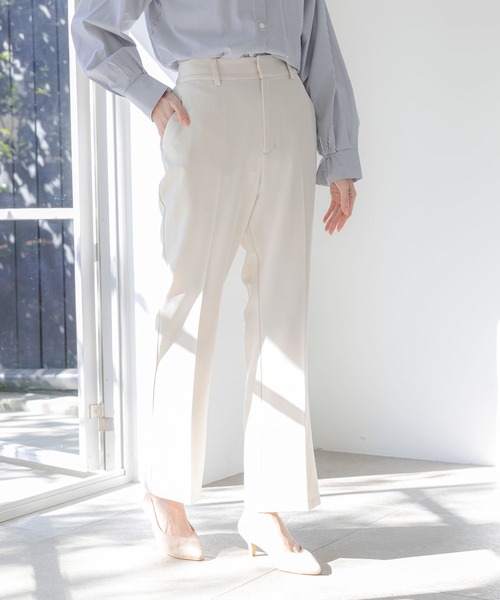 GLOBAL WORK(グローバルワーク)の「ウツクシルエットフレアパンツ/163440(その他パンツ・レディース・ブラウン/グリーン/アイボリー/ブラック・SMALL/MEDIUM/LARGE)」の2枚目の写真