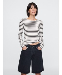 モダンクルーネック長袖Tシャツ