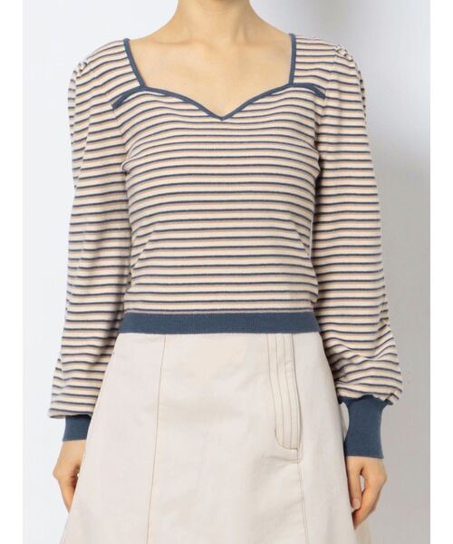 RESEXXY（リゼクシー）の「ハートネックニットトップス（ニット/セーター・レディース・ブラック/ベージュ/ブルー・FREE）」の12枚目の写真