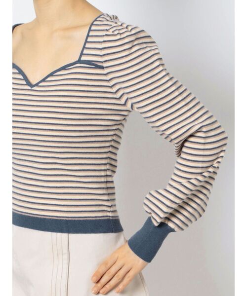 RESEXXY（リゼクシー）の「ハートネックニットトップス（ニット/セーター・レディース・ブラック/ベージュ/ブルー・FREE）」の21枚目の写真